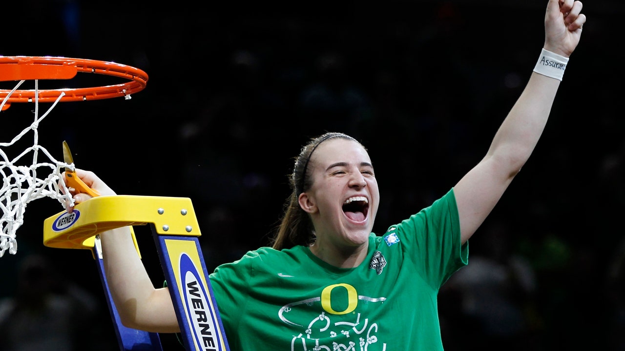 Oregon women are No. 1 for first time in AP Top 25 poll